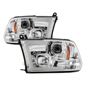Faro delantero Spyder 09-16 Dodge Ram 1500 Ver 2 Proj - Barra de luces intermitentes - Cromada - PRO-YD-DR09V2-SB-C
